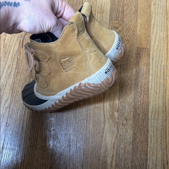 Sorel Out N About Waterproof Duck Boots - Picture 5 of 7